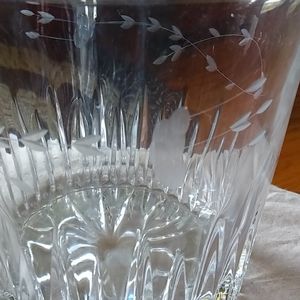 Princess House Accents - Stunning Etched Princess House Ice bucket bowl Princess House Accents - Stunning Etched Princess House Ice bucket bowl